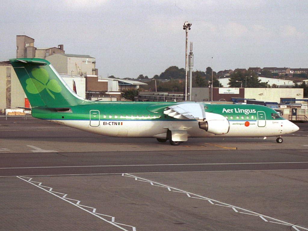 Aer Lingus BAe 146-300 - EI-CTN @ GLA (16 September 2003)