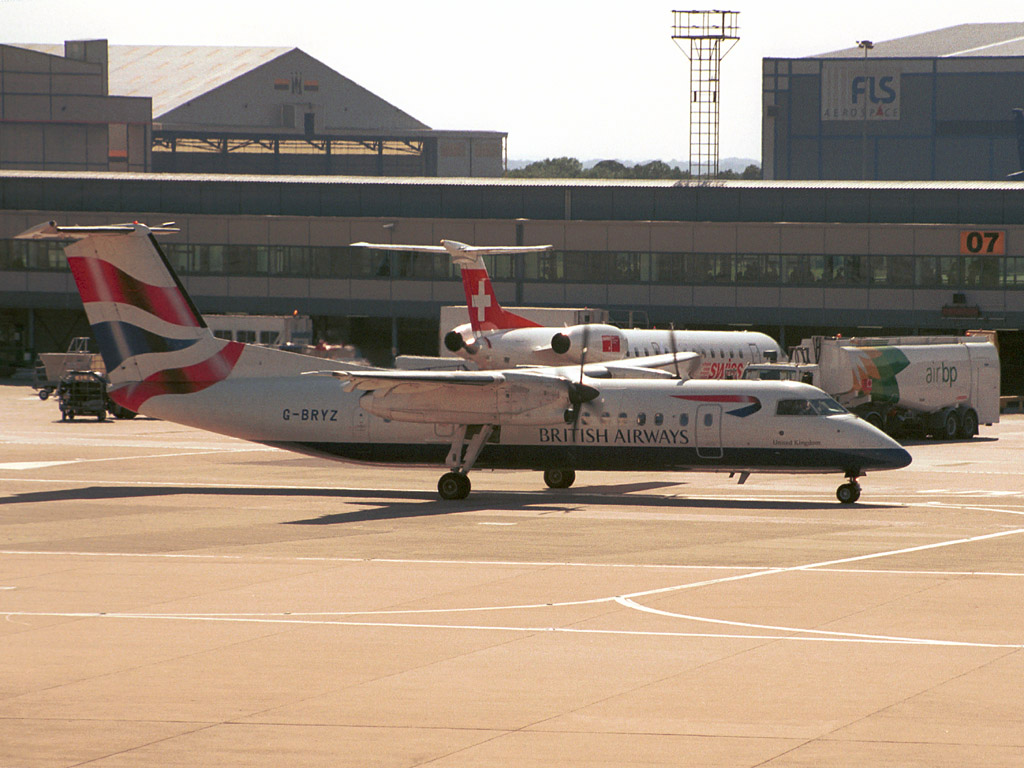 BA Citiexpress DHC-8-202 - G-BRYZ @ MAN (15 July 2003)